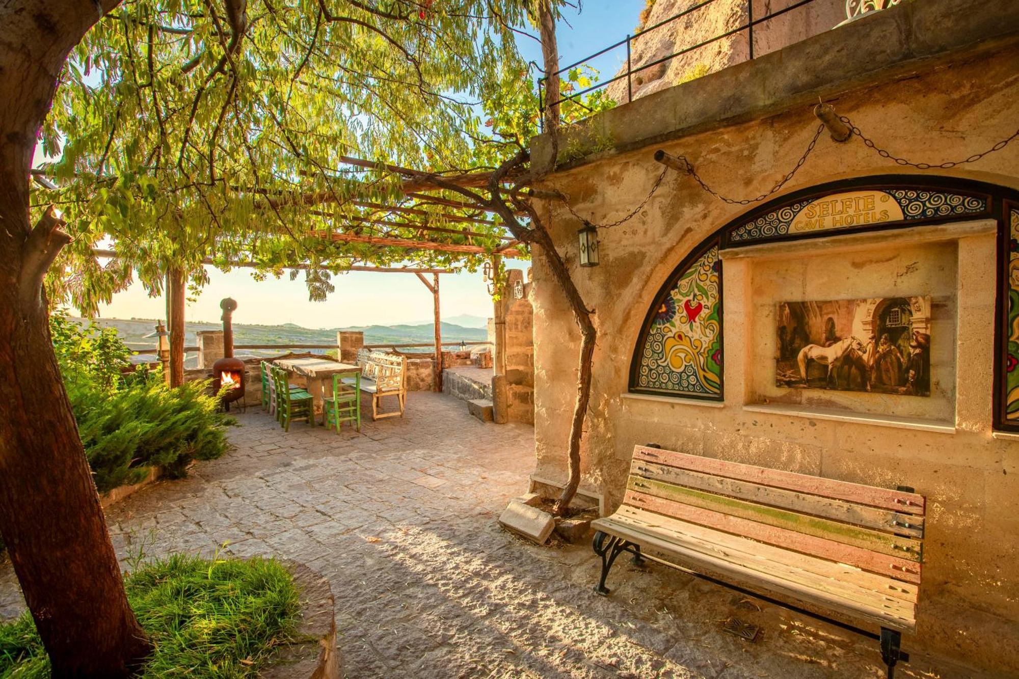 Cappadocia Fairy Chimneys Selfie Cave Hotels - Special Class Üchisar Exteriér fotografie