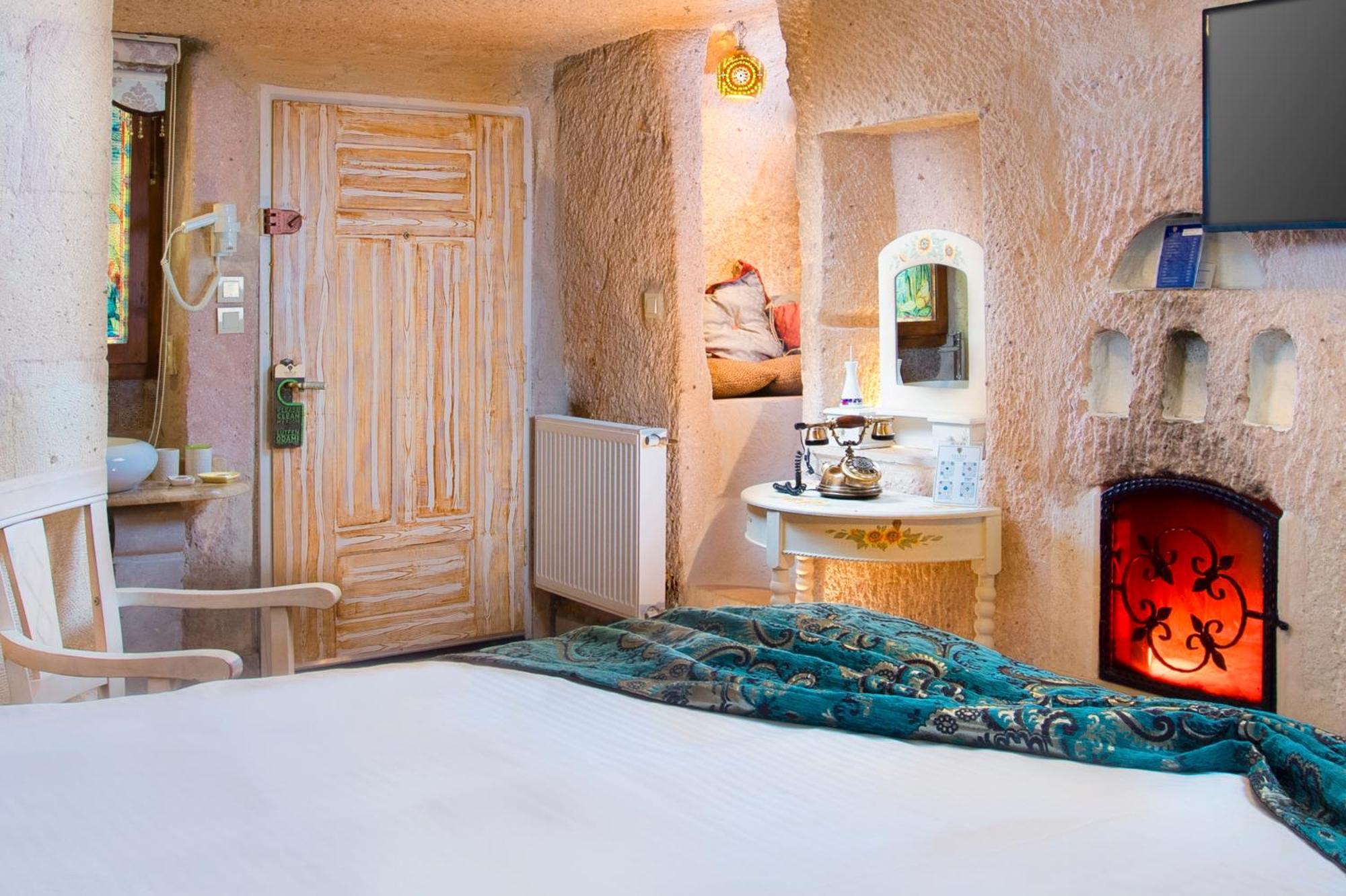 Cappadocia Fairy Chimneys Selfie Cave Hotels - Special Class Üchisar Exteriér fotografie
