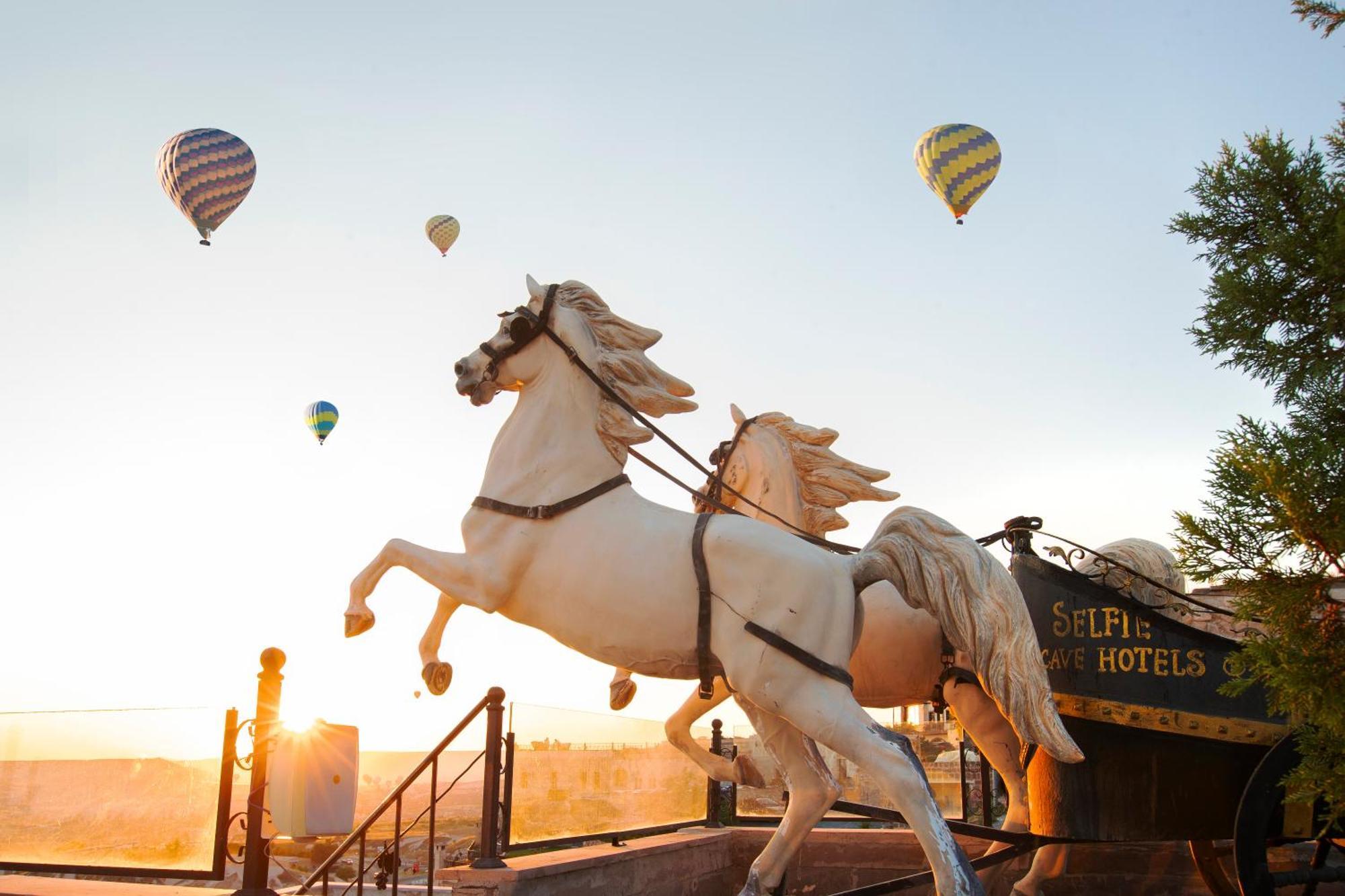Cappadocia Fairy Chimneys Selfie Cave Hotels - Special Class Üchisar Exteriér fotografie