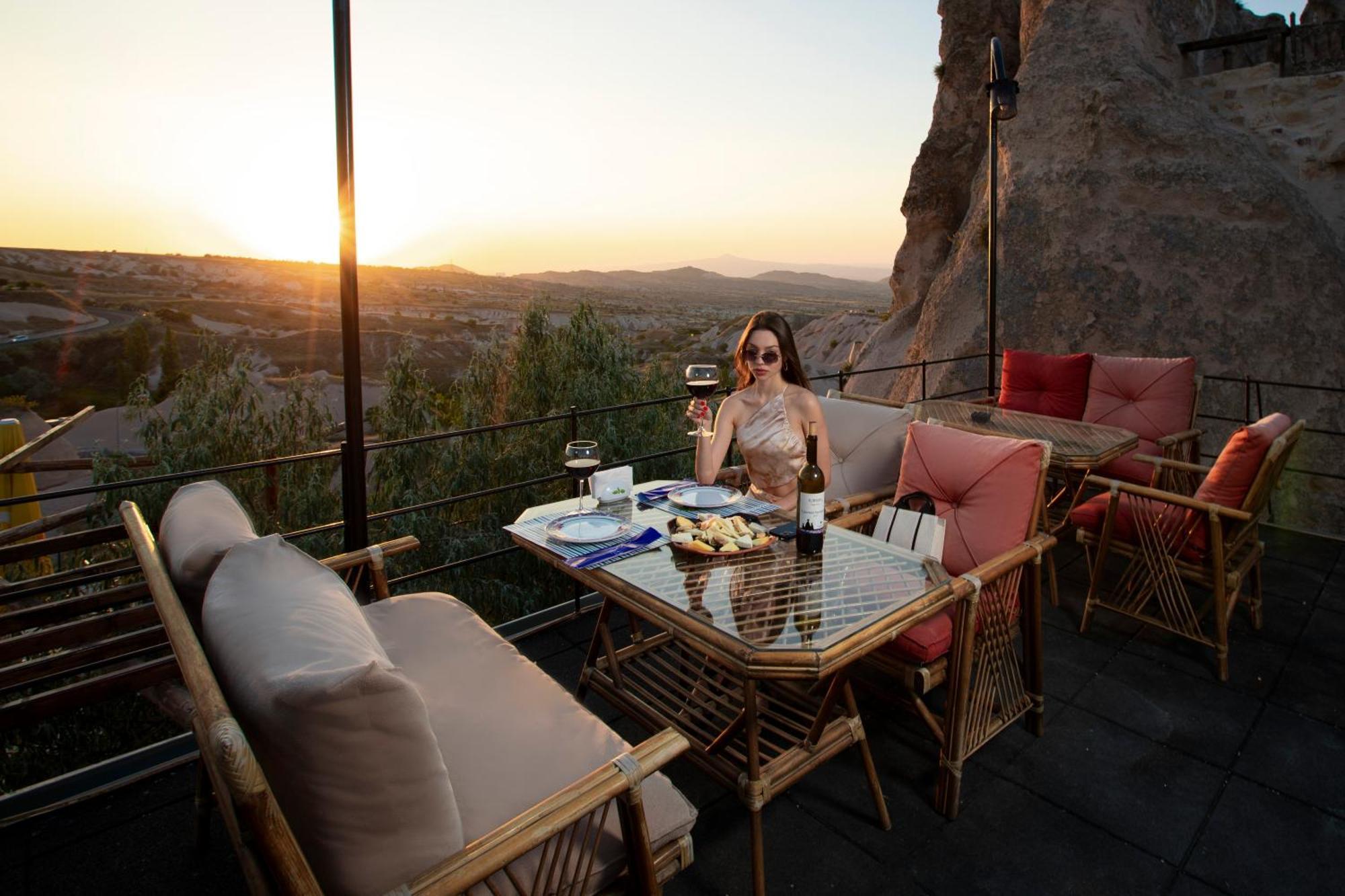 Cappadocia Fairy Chimneys Selfie Cave Hotels - Special Class Üchisar Exteriér fotografie